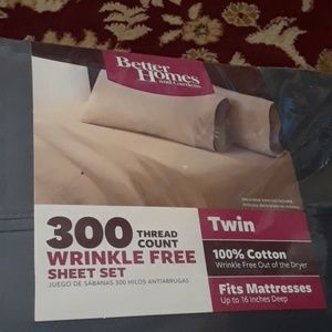 Twin-size sheet set